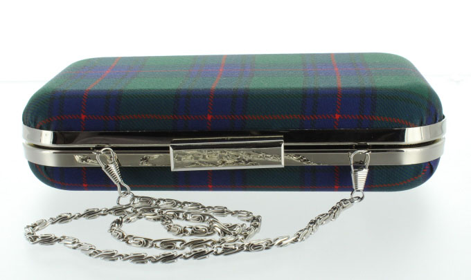 Hardshell Clutch - Side View with Chain
